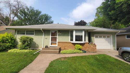 1121 Kennard St, Saint Paul, MN, 55106-2924 | Card Image