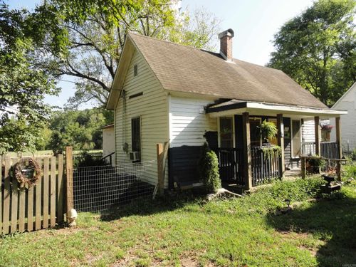 106 Limestone St, Leslie, AR, 72645-7072 | Card Image