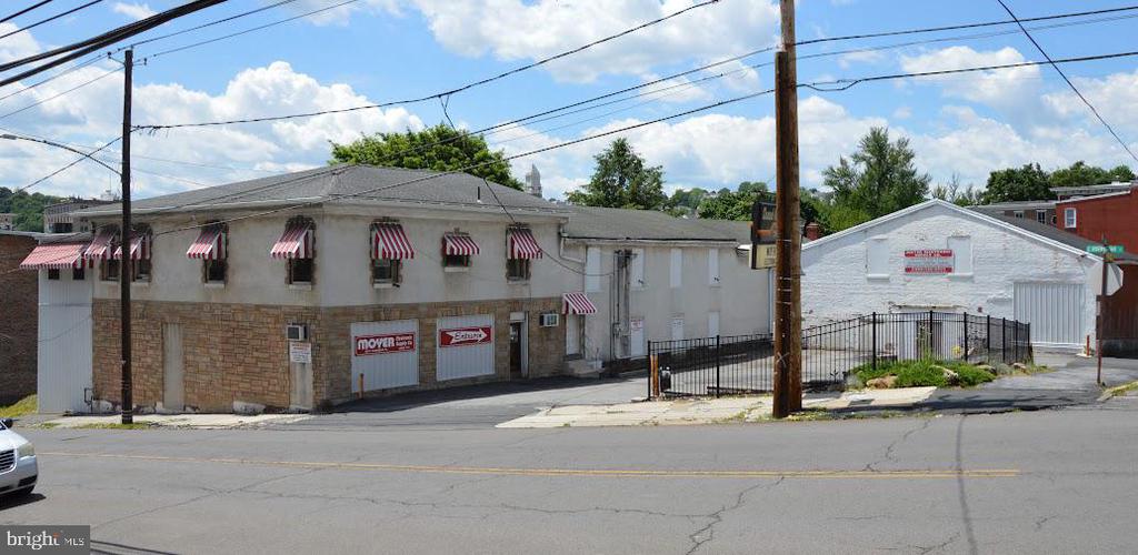 330 E Norwegian St, Pottsville, PA 17901