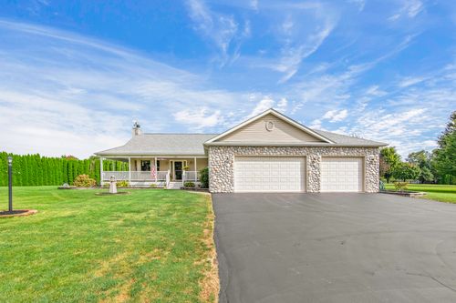 2367 N 4060th Rd, Sheridan, IL, 60551-9382 | Card Image