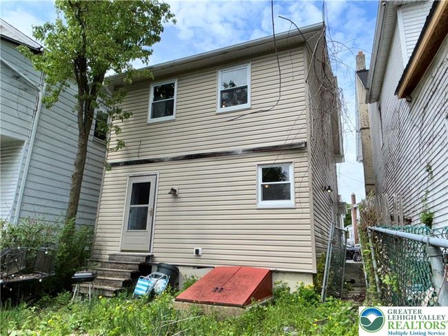 312 W Ridge St, House other with 3 bedrooms, 2 bathrooms and null parking in Lansford PA | Image 23