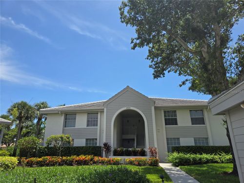 apt-921-4220 Lake Forest Dr, BONITA SPRINGS, FL, 34134-8709 | Card Image