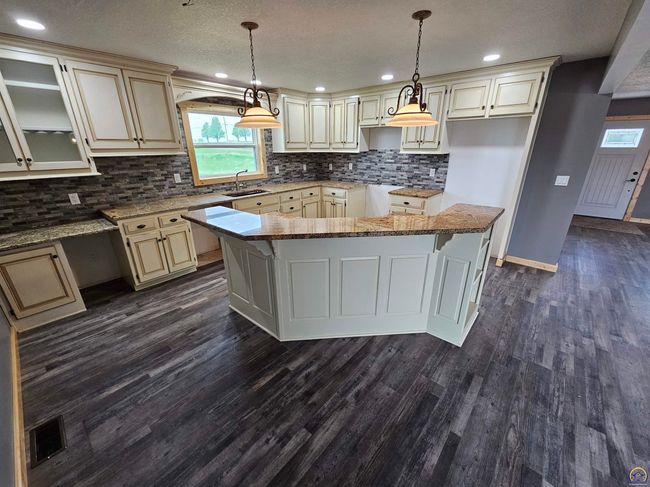 2208 Timberlane Dr, House other with 4 bedrooms, 3 bathrooms and null parking in Sabetha KS | Image 21
