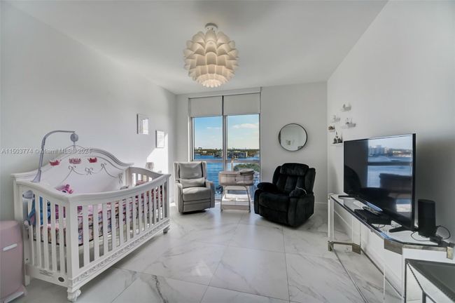 909 - 17301 Biscayne Blvd, Condo with 3 bedrooms, 3 bathrooms and null parking in North Miami Beach FL | Image 11