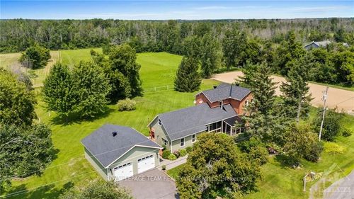 10195 Mcintyre Rd, Mountain, ON, K0E1S0 | Card Image