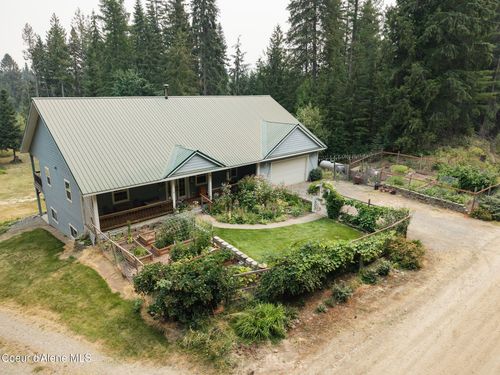 403 Fall Creek Rd, Naples, ID, 83847-5269 | Card Image