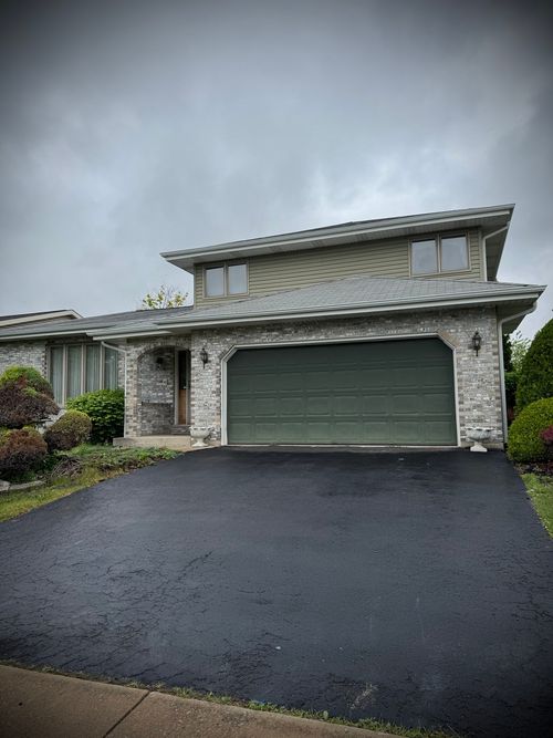 3006 Hawthorne Ln, Hazel Crest, IL, 60429-2062 | Card Image