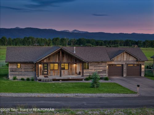 1714 River Meadows Dr, Victor, ID, 83455-4617 | Card Image