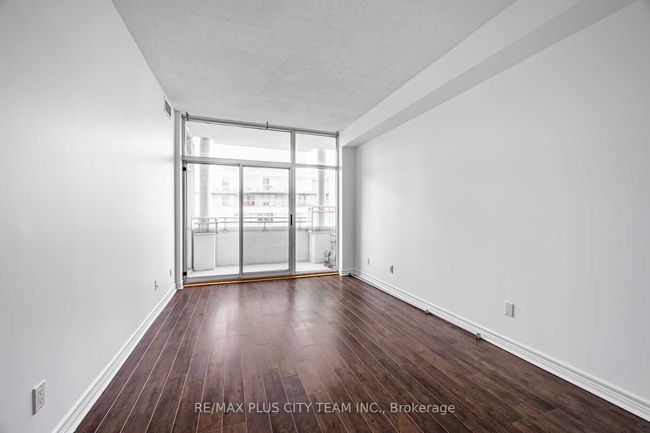 7 - 600 Queens Quay W, Condo with 3 bedrooms, 2 bathrooms and 1 parking in Toronto ON | Image 16