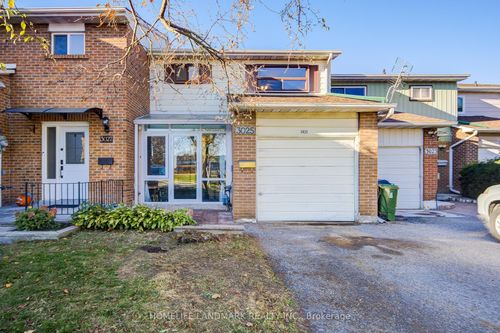 3025 Bridletowne Cir, Scarborough, ON, M1W2C9 | Card Image