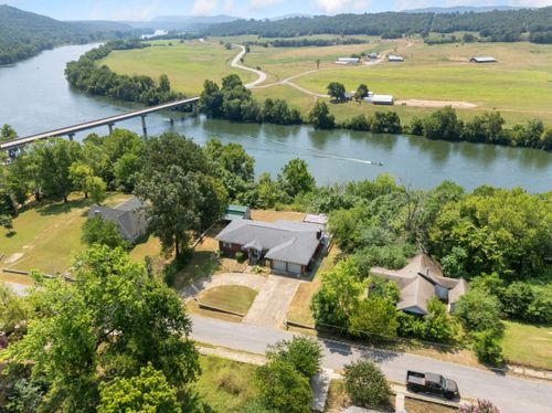 64 South St, Calico Rock, AR, 72519-8880 | Card Image