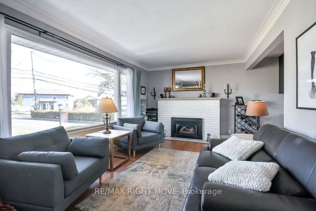 35 Fittons Rd E, House other with 3 bedrooms, 2 bathrooms and 4 parking in Orillia ON | Image 6