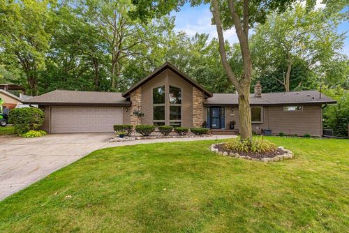 3046 Bay View Drive, GREEN BAY, WI, 54311 | Card Image