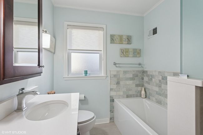 912 Cambridge Ln, House other with 3 bedrooms, 2 bathrooms and 2 parking in Wilmette IL | Image 17