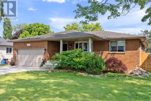 439 Beneteau Dr, Amherstburg, ON, N9V3R3 | Card Image