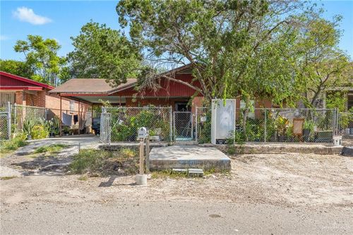 607 N Texas St, Rio Grande City, TX, 78582-3237 | Card Image