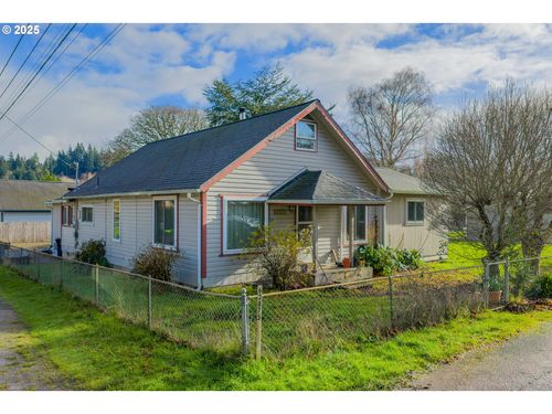 62875 School Rd, Coos Bay, OR, 97420-4534 | Card Image
