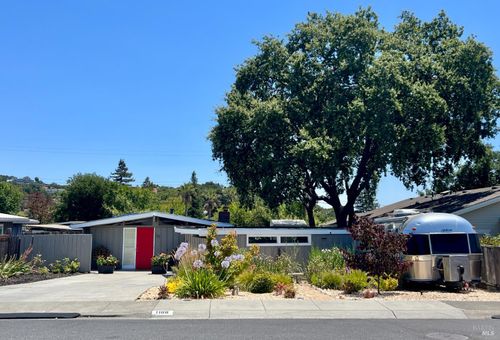 1108 Ferris Dr, Novato, CA, 94945-1722 | Card Image