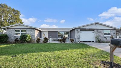 3706 Bigelow Drive, House other with 3 bedrooms, 2 bathrooms and null parking in Holiday FL | Image 2