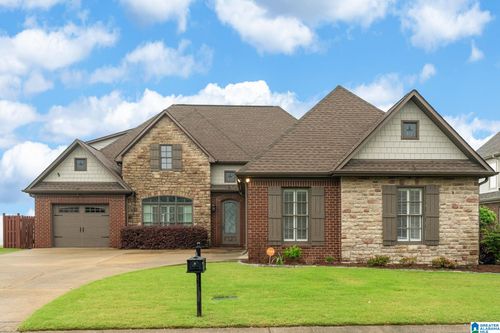 422 Oxford Way, PELHAM, AL, 35124-2862 | Card Image