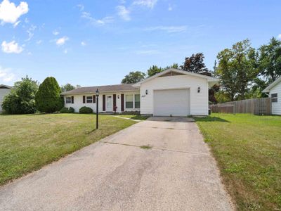 1517 Pacific Drive, House other with 3 bedrooms, 1 bathrooms and null parking in Fort Wayne IN | Image 2