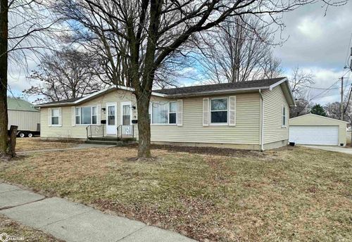 216 S 12th St, Chariton, IA, 50049-1917 | Card Image