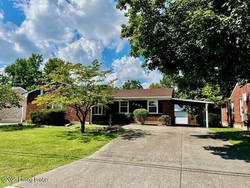 4901 Glenna Way, Louisville, KY, 40219-2820 | Card Image