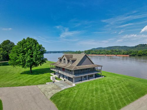 9176 S Pleasants Hwy, Saint Mary's, WV, 26170-4842 | Card Image