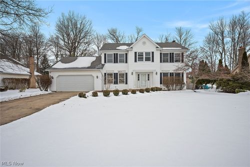 6269 Tourelle Dr, Highland Heights, OH, 44143-3741 | Card Image