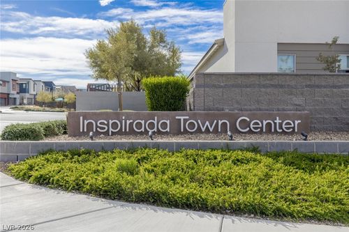 2526 Veronella St, Henderson, NV, 89044-1817 | Card Image