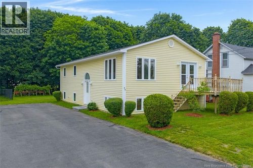 39 Cedar Ave, Sussex, NB, E4E1K6 | Card Image