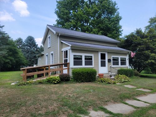 322 Saint Joseph St, Union City, MI, 49094-1220 | Card Image