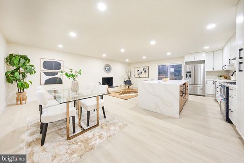 1904 Lamson Pl, MCLEAN, VA, 22101-5515 | Card Image