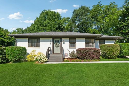 2547 Glendale Cir Se, Smyrna, GA, 30080-1831 | Card Image
