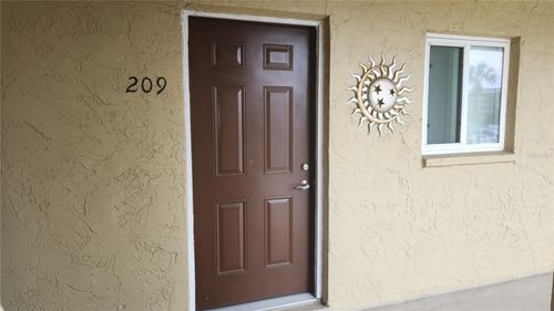 k209-3576 Lake Bayshore Dr, BRADENTON, FL, 34205-5156 | Card Image