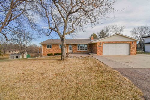 1600 S Powder House Rd Road, Sioux Falls, SD, 57110 | Card Image