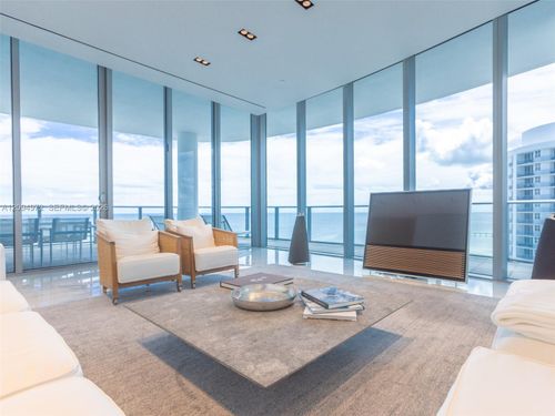 1602-17475 Collins Ave, Sunny Isles Beach, FL, 33160-4684 | Card Image