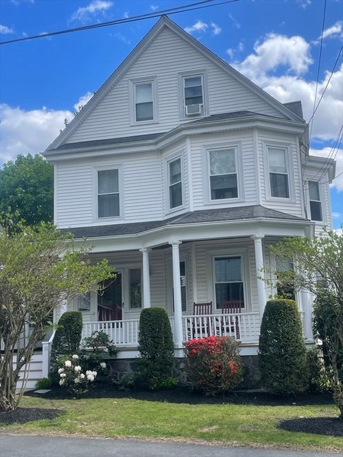 11-11 Taylor St., Melrose, MA, 02176 | Card Image