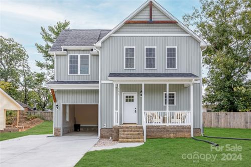 133 Kinney Ave, Denton, NC, 27239-8057 | Card Image
