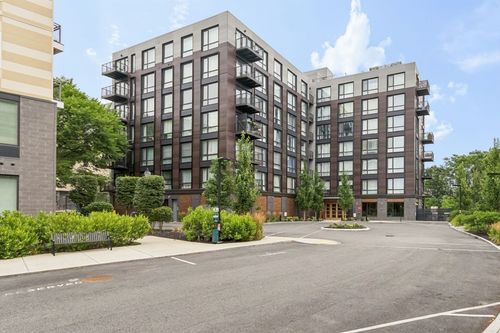 405-1 Nevins Hill Way, Boston, MA, 02135 | Card Image