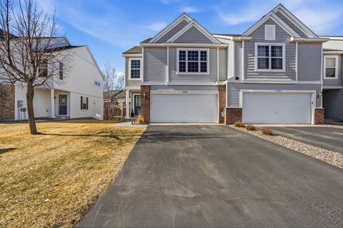 15330 Freedom Dr N, Hugo, MN, 55038-6312 | Card Image