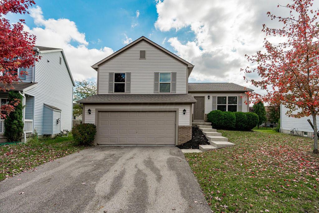 413 Dover Pond Drive, For Sale in Blacklick Zoocasa
