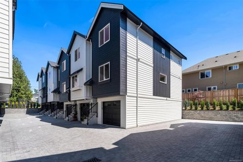 5-10145 Fifth St, Sidney, BC, V8L0E4 | Card Image