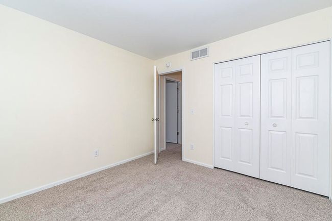 BLDG-800 - 2369 Quail Run Dr, Condo with 2 bedrooms, 2 bathrooms and null parking in Kalamazoo MI | Image 17