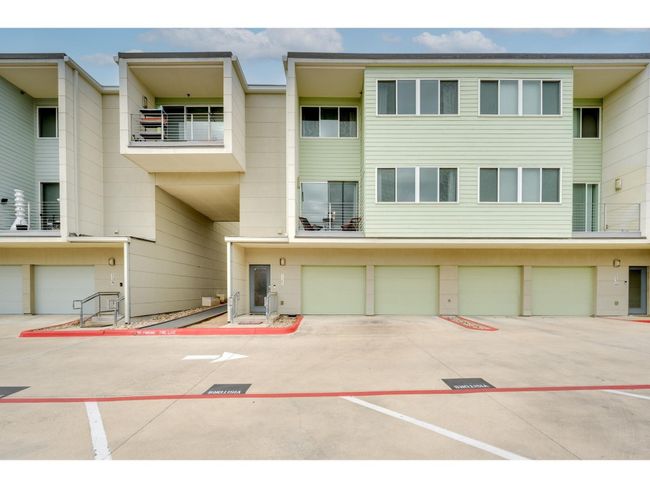 UNIT-125 - 604 N Bluff Dr, Condo with 2 bedrooms, 3 bathrooms and null parking in Austin TX | Image 6