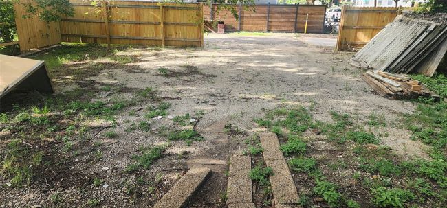 View of yard | Image 8