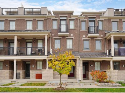 9 Frederick Wilson Ave, Condo with 2 bedrooms, 3 bathrooms and 2 parking in Markham ON | Image 1