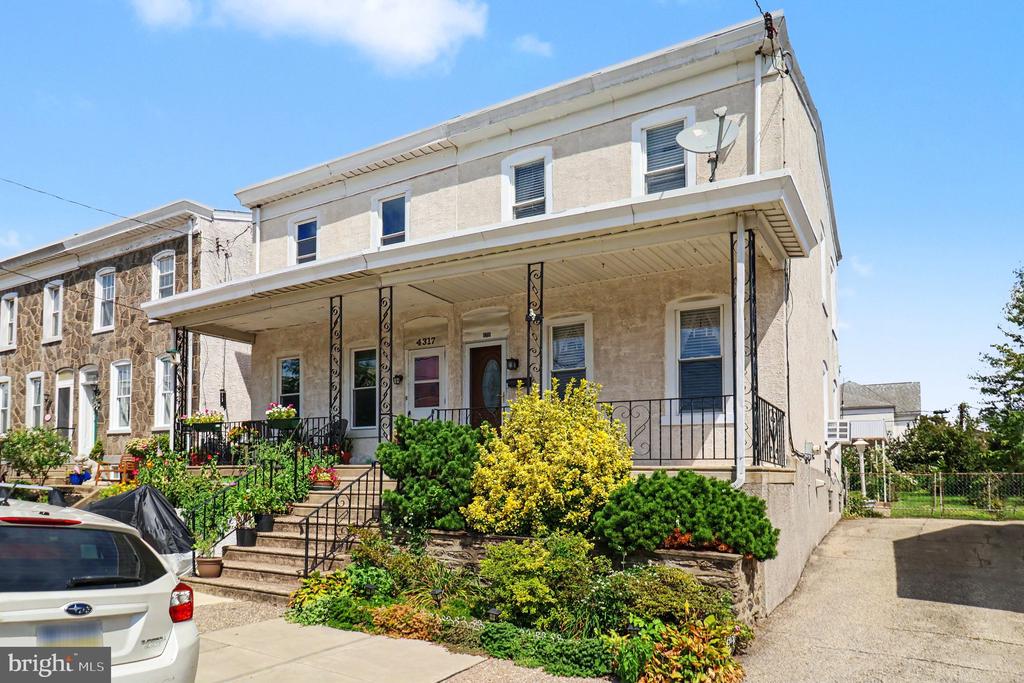 Residential in PHILADELPHIA 3