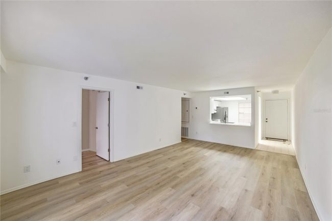 A102 - 6304 Pointe West Blvd, Condo with 2 bedrooms, 2 bathrooms and null parking in BRADENTON FL | Image 4
