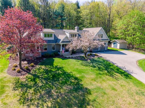 5826 Glen Rd, Coopersburg, PA, 18036-9136 | Card Image